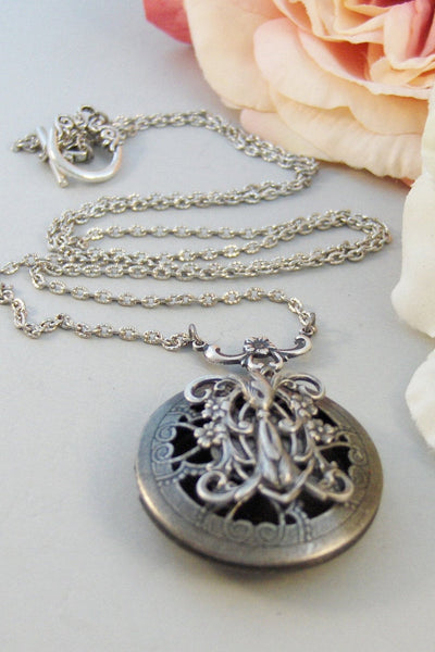 Gladriale,Locket,Silver,Scent Locket,Antique Locket,Floral,Jewelry,Elf,Fairy, Handmade jewelry by valleygirldesigns.