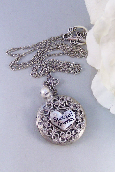 Grandmother's Locket,Locket,Silver Locket,Grandma,Grandmother,Mother,Necklace,Antique Locket,Necklace.Handmade Jewelry by valleygirldesigns