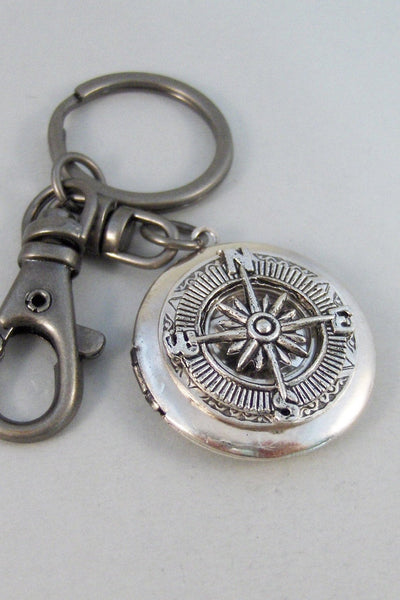 Compass Keychain,Compass,Direction,Travel,Home,Keychain,Men,Groosmen,Groom,Father,Dad,Wedding,Gift. Handmade jewelry by valleygirldesigns.