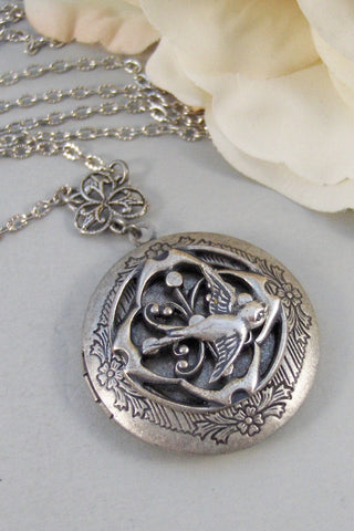 SALE/ Queen,Locket,Silver Locket,Flower,Bird,Sparrow,Sparrow Jewelry,Antique Locket,Floral,Jewelry. Handmade jewelry by valleygirldesigns.