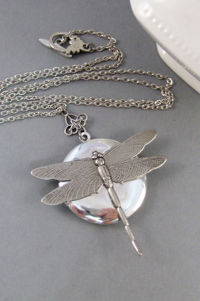 Dragonfly,Locket,Dragonfly Necklace,Dragonfly Locket,Antiqued,Charm,Silver Locket,Antique Locket. Handmade jewelery by Valleygirldesigns.