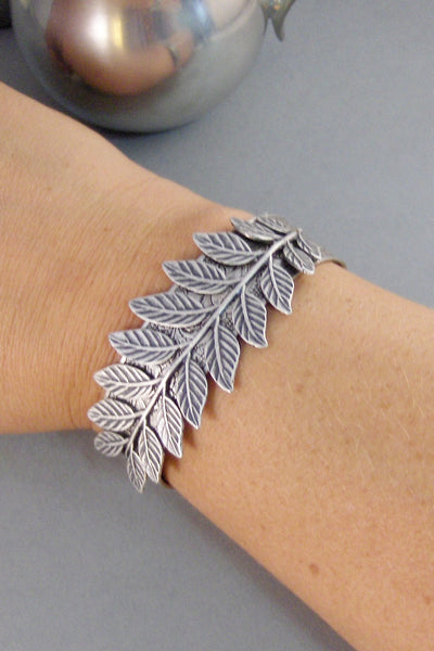 Fern Bracelet,Cuff,Silver Bracelet,Cuff Bracelet,Bracelet,Silver,Branch Bracelet,Branch Cuff,Fern Bracelet,Branch,Leaf. valleygirldesigns.