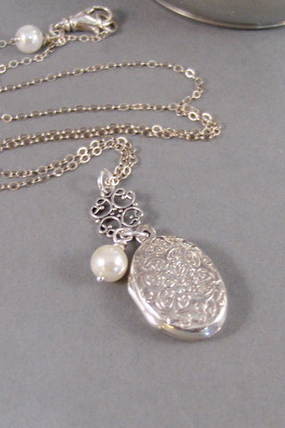 Faith,Locket,Silver Locket,Sterling Silver Locket,Sterling Silver,Pearl Locket,Pearl Necklace,Birthstone,Birthstone Locketvalleygirldesigns.