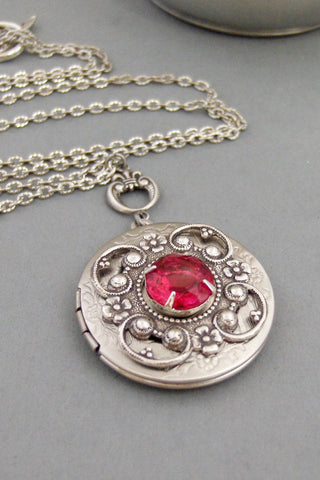 Rubies Red,Locket,Antique Locket,Silver Locket,Red,Vintage,Rhinestone,Vintage Ruby,Necklace,Ruby Locket,Ruby Necklace,Red.Valleygirldesigns.