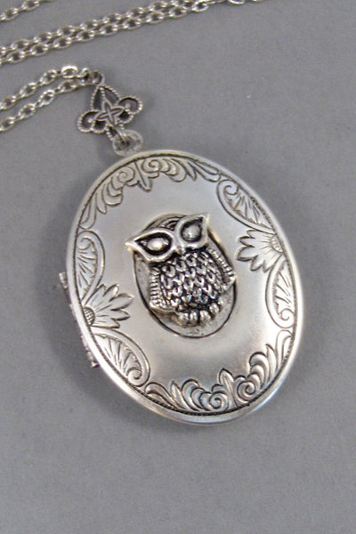 Wisdom,Owl,Owl Locket,Owl Necklace,Locket,Silver Locket,Silver Necklace,Owl,Silver,Woodland,Antique Locket,Large valleygirldesigns.