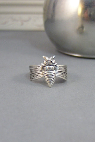 Honey Bee,Ring,Silver,Bird,Sparrow,Antique Ring,Silver Ring,Spoon Ring,Woodland,Wedding,Bridesmaid. Handmade jewelery by valleygirldesigns.