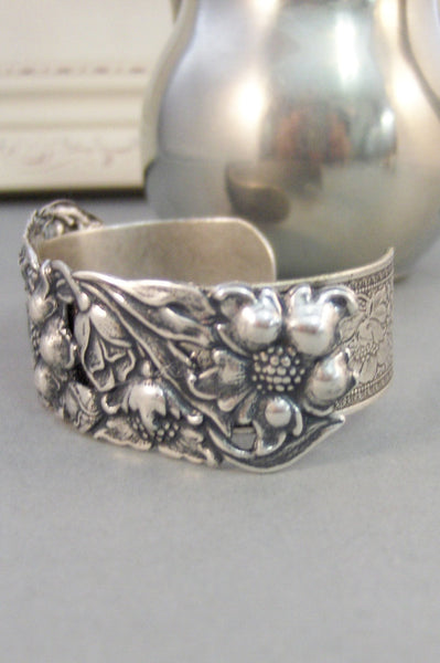 Gypsy Cuff,Cuff Bracelet, Bracelet,Cuff Bracelet,Bracelet,Silver,Antique Bracelet,Flower,Chunky Bracelet,Gypsy Bracelet.valleygirldesigns.