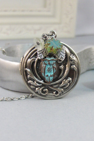 Sage Owl,Owl,Locket,Green Owl,Green Locket,Silver Locket,Silver Necklace,Owl,Woodland,Antique Locket. Handmade jewelry by valleygirldesigns.