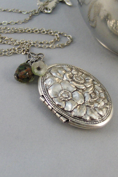 Sage And Flowers,Necklace,Green Locket,Green Flower,Silver Locket,Silver Necklace,Woodland,Antique Locket,Sage,Vintage  valleygirldesigns.