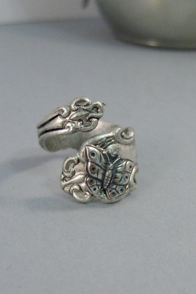 Dainty butterfly store ring