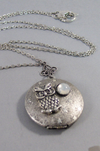 Midnight Owl,Owl,Locket,Silver Locket,Silver Necklace,Owl,Silver,Moonstone,Moonstone Necklace,Moonstone locket,Moonstone,valleygirldesigns.