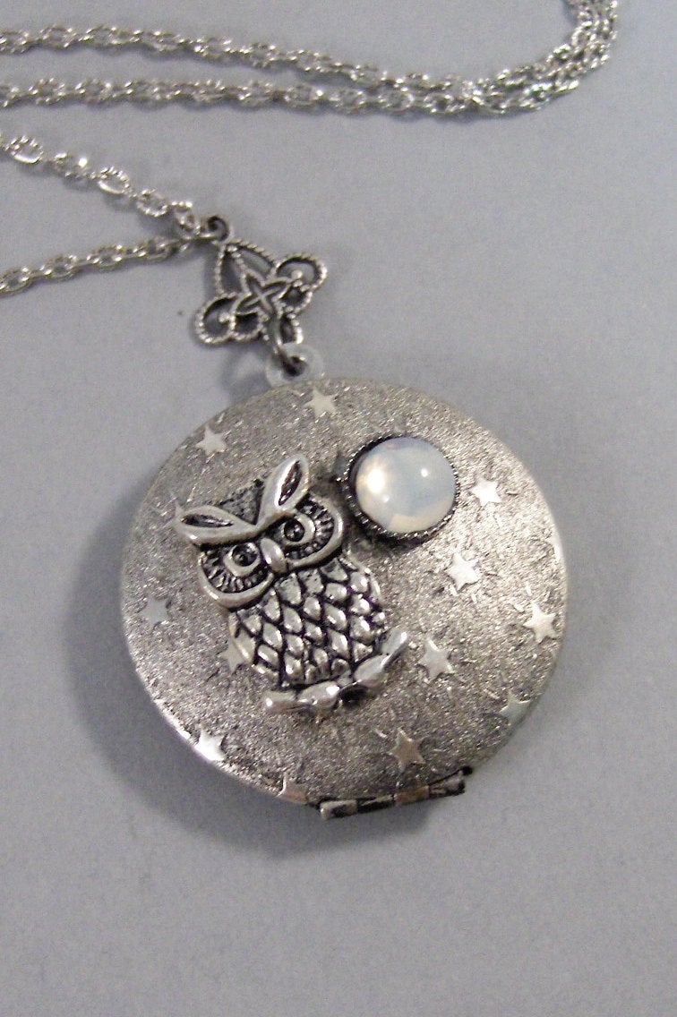 Midnight Owl,Owl,Locket,Silver Locket,Silver Necklace,Owl,Silver,Moonstone,Moonstone Necklace,Moonstone locket,Moonstone,valleygirldesigns.