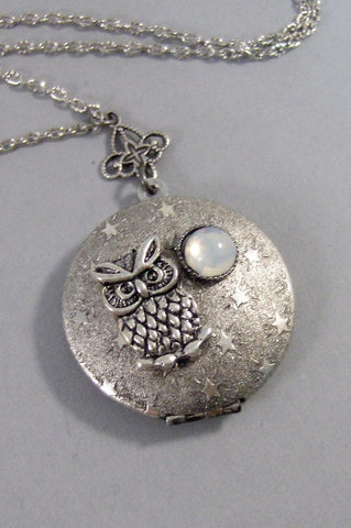 Midnight Owl,Owl,Locket,Silver Locket,Silver Necklace,Owl,Silver,Moonstone,Moonstone Necklace,Moonstone locket,Moonstone,valleygirldesigns.