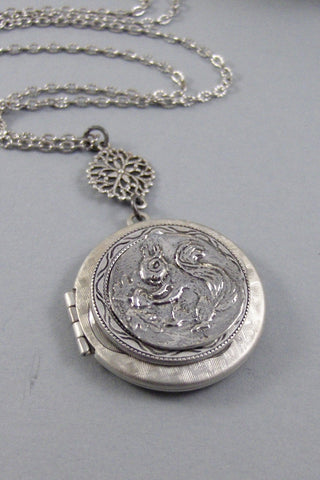 Squirrel,Locket,Silver Locket,Silver Necklace,Squirrel,Woodland,Antique Locket,Squirrel Necklace,Fall Necklace,Fall valleygirldesigns.