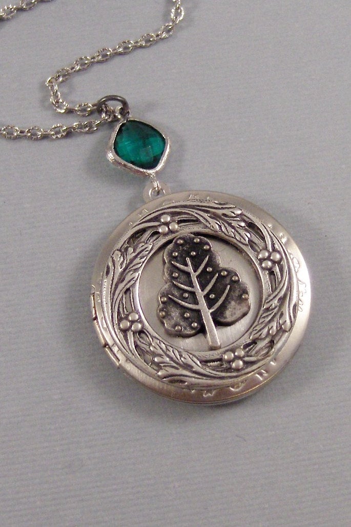 SALE Giving Tree,Locket,Gold,Silver,Silver Locket,Tree,Family,Antiqued,Charm,Necklace,Pendant. jewelery by Valleygirldesigns.