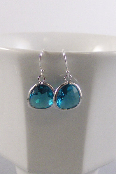 Blue Topaz Droplets,Topaz Earrings,Silver Earrings,Sterling Silver,Bride,Sapphire,Blue,Wedding,Topaz,December Birthstone. Valleygirldesigns