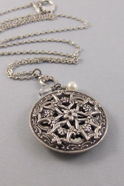 Snowflake,Locket,Snowflake Locket,Snowflake Neckalce,Snow,Christmas,Silver Locket,r,Necklace,Antique Locket,Birthstone.valleygirldesigns.