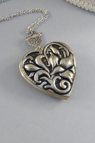 Sparrows Heart,Locket,Silver Locket,Flower,Heart Locket,Antique Locket,Bird,Bird Necklace,Bird Locket,Floral Locket, valleygirldesigns.