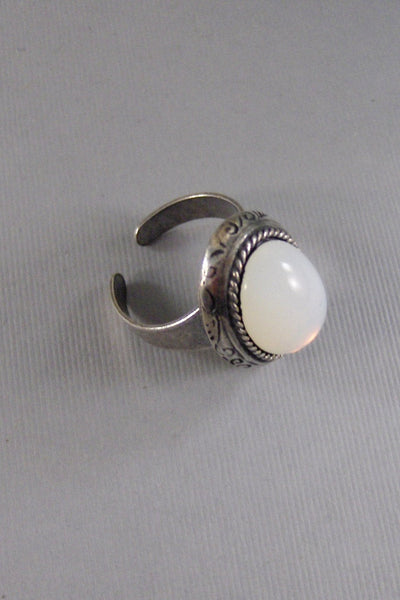 Full Moon,Ring,Moonstone Ring,Moonstone,Vintage,Vintage Ring,Adjustable,Bridesmaid,Moon,Goddess,Opal,White valleygirldesigns.