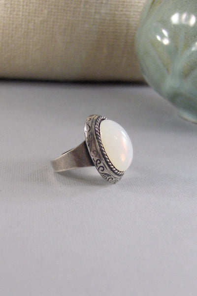 Full Moon,Ring,Moonstone Ring,Moonstone,Vintage,Vintage Ring,Adjustable,Bridesmaid,Moon,Goddess,Opal,White valleygirldesigns.