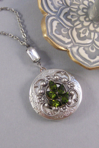 Sarah,Ivy Necklace, Ivy Locket,Silver Locket,Victorian,Antique Locket,Ivy,Leaf,Leave,Branch,Tree,Green,Emerald,Stone,valleygirldesigns.