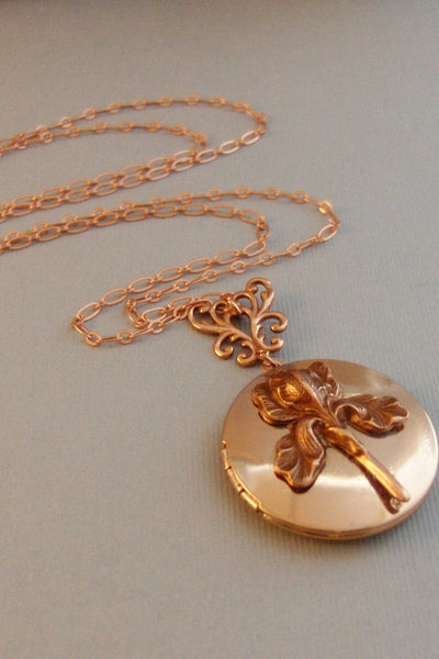 Rose Iris,Locket,Gold Locket,Rose Gold Locket,Rose Gold Iris,Iris,Iris Locket,Rose Gold Necklace,Rose Gold Flower,Iris Necklace,valleygirlde