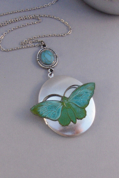 Water Flutter,Butterfly,Butterfly Neckalce,Bird Neckalce,Bird Locket,Locket,Green,Green Locket,Silver Locket,Woodland,Sage valleygirldesigns