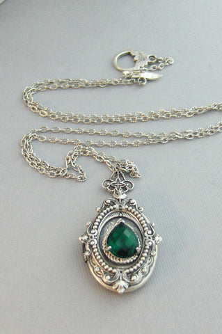 Emerald Crown,Necklace,Emearld Necklace,Emerald Locket,Silver Locket,Victorian,Antique Locket,Green,Emerald,Stone,valleygirldesigns.