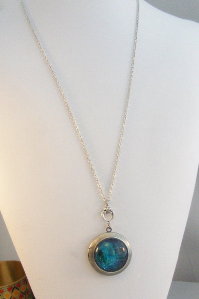 Blue Nile,Locket,Silver,Turquoise,Blue,Galaxy Necklace,Galaxy Locket,Blue Necklace,Blue Stone,Star Locket,Star Necklace valleygirldesigns.