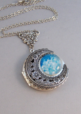 Heavens View,Locket,Silver,Turquoise,Blue,Galaxy Necklace,Galaxy Locket,Earth,Moon,Heaven,Heaven Locket,Moon Necklace,Globe Necklace,Star