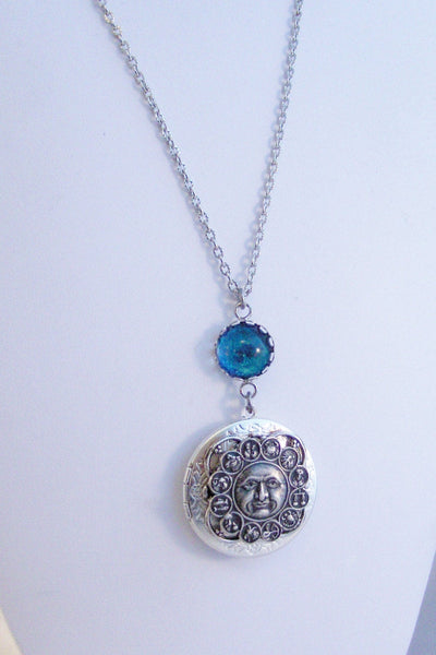 Moon Sign,Moon,Moon Necklace,Moon Locket,Necklace,Locket,Horoscope,Sign,Astrology,Blue Stone,Constellation,Galaxy,Sky,Valleygirldesigns.