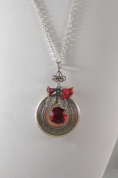 Ruby Wine,Red Locket,Red Necklace,Christmas Locket,Christmas Necklace,Flower,Red,Ruby,Garnet,Antique Locket,Floral, valleygirldesigns.