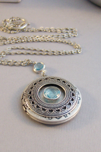 Sea Sparkle,Aquamarine Necklace,Aquamarine Locket,Aquamarine Birthstone,March Birthstone,Blue Stone,Aqua Stone,March Birthstone.Valleygirlde